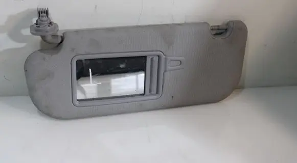 Toyota Aygo AB10 Sun visor clip/hook/bracket 