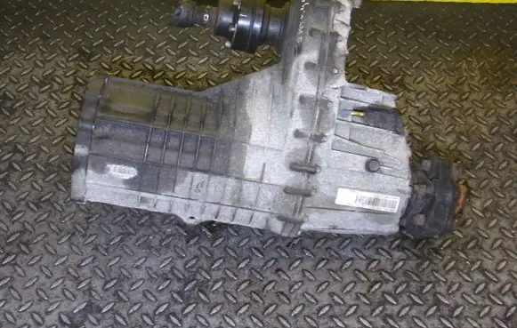 Porsche Cayenne (9PA) Gearbox transfer box case 0AD341040T 5HTR46