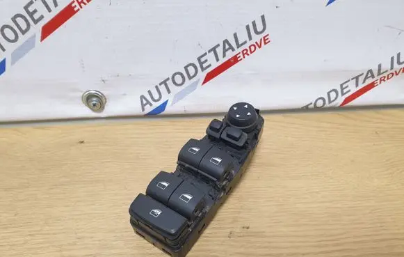 BMW 5 F10 F11 Electric window control switch 9241955