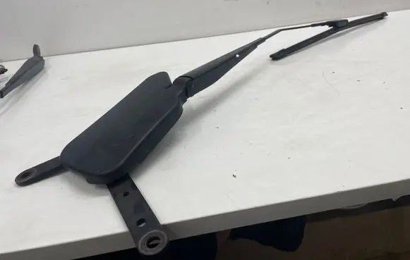 BMW 2 F45 Windshield/front glass wiper blade 7332832
