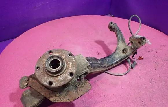 Audi A6 S6 C5 4B Front wheel hub spindle knuckle 8D0407258AE