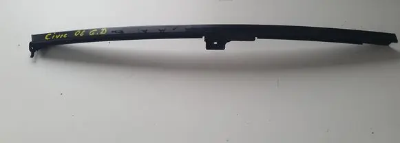 Honda Civic Rear door windshield rail 