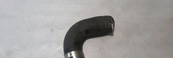 Volvo XC90 Intercooler hose/pipe 31657761