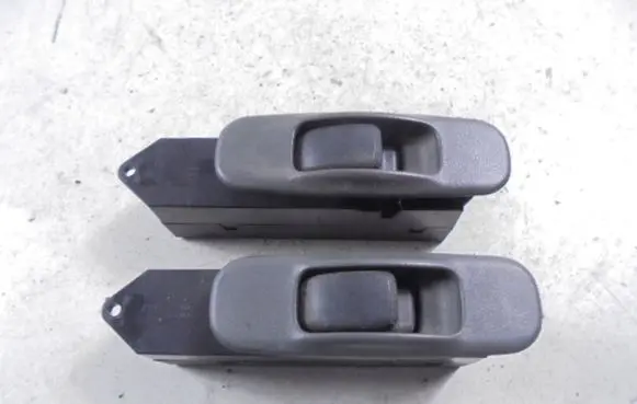 Mitsubishi Pajero Electric window control switch MR194819