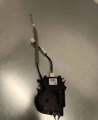 BMW 2 F45 Tailgate/trunk/boot lift motor C27838104 16367210 UA734853107