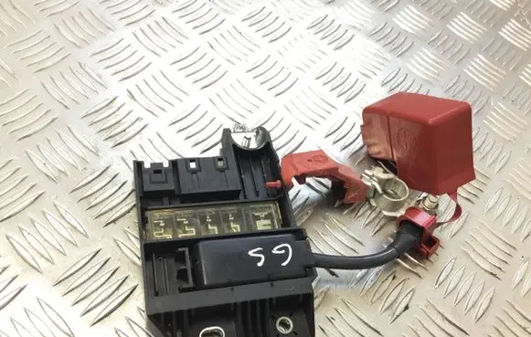 Lexus GS 250 350 300H 450H Fuse module 8282130840 H1060407