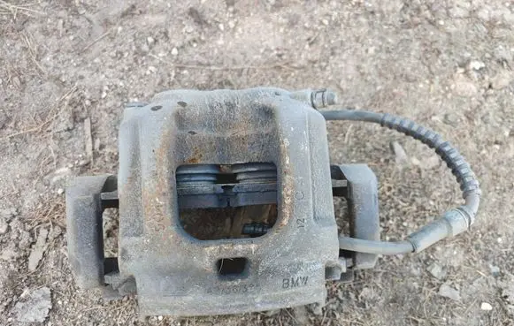 BMW X5 F15 Front brake caliper 4236365