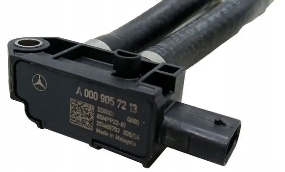 Mercedes-Benz C W203 Air pressure sensor A0009057213