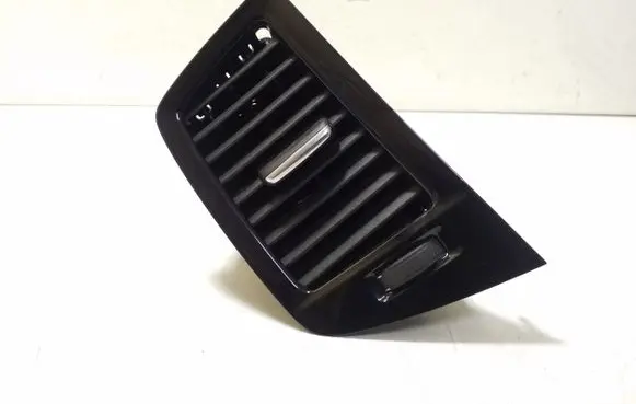 Volvo XC90 Dash center air vent grill 31651282