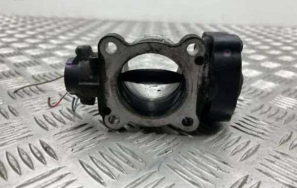 Toyota Avensis T270 Throttle valve 1923002010 12H16