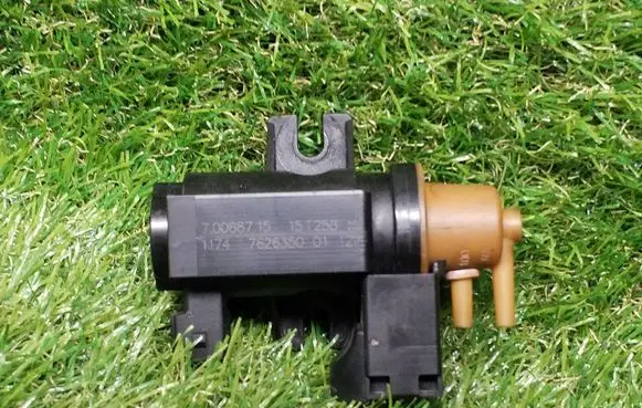 BMW 5 E60 E61 Turbo solenoid valve 7626350 70088715