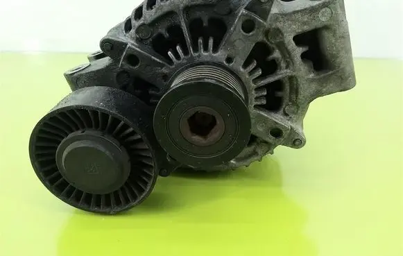 BMW 1 E81 E87 Generator/alternator 755046802