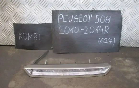 Peugeot 508 Third/center stoplight