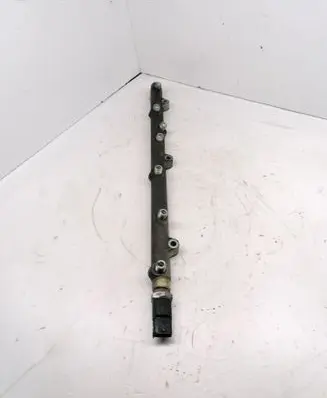 BMW 5 E39 Fuel main line pipe 0445216002