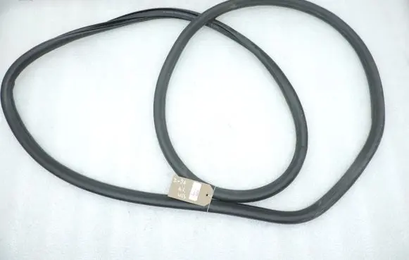 Opel Zafira C Rear door rubber seal (on body) 13260055 13260053