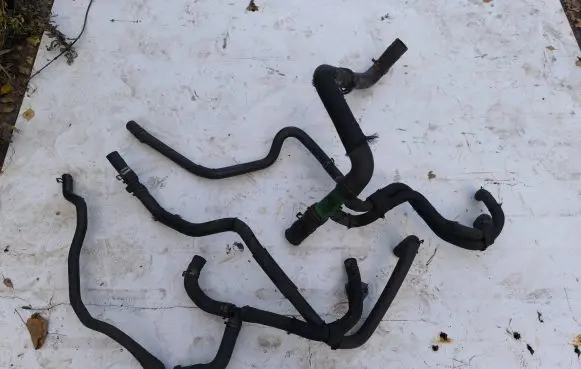 Opel Vivaro Engine coolant pipe/hose 922434 BFNAULT