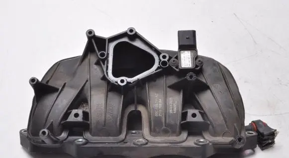 Skoda Fabia Mk2 (5J) Intake manifold 03C129711AZ