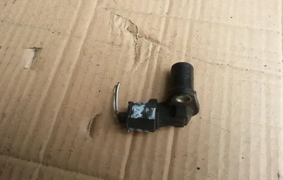 Ford Mondeo Mk III Camshaft position sensor 