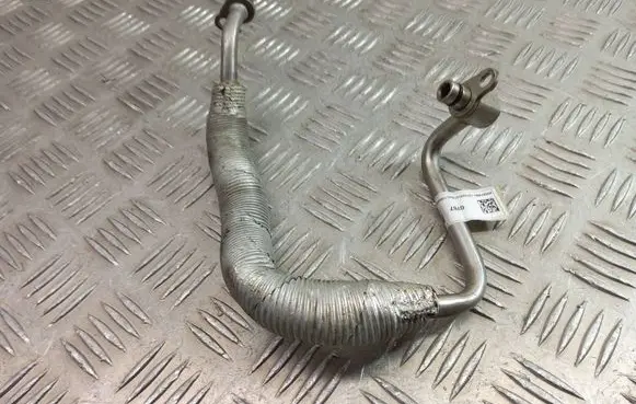 BMW X1 F48 F49 Turbo turbocharger oiling pipe/hose 8487371