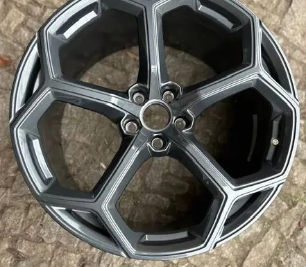 Lamborghini LP 640-4 R20 alloy rim 4T0601017