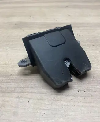 Ford Kuga I Loading door lock 