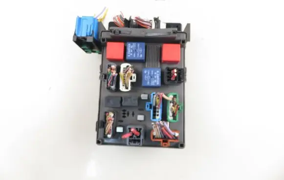 Renault Laguna II Central body control module 8200004201E 8200171865 8200148810