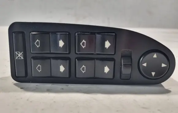 BMW 5 E39 Quarter vent window switch 8380646 268258 9832
