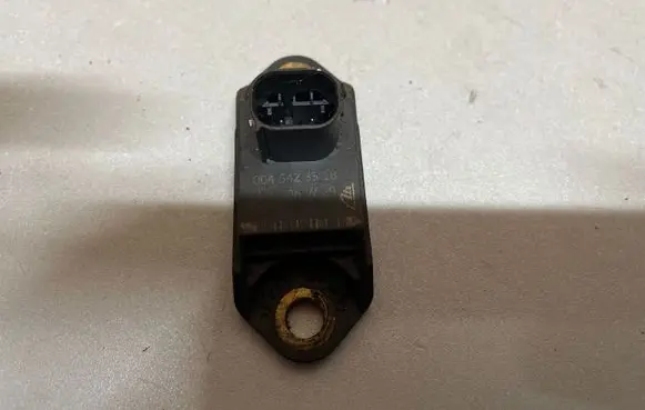 Mercedes-Benz E W211 Sensor 0045423518