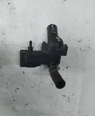 Engine coolant pipe/hose