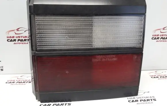 Volkswagen PASSAT B3 Tailgate rear/tail lights 333945108
