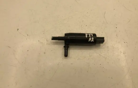 BMW 5 F10 F11 Windscreen/windshield washer pump 7217792