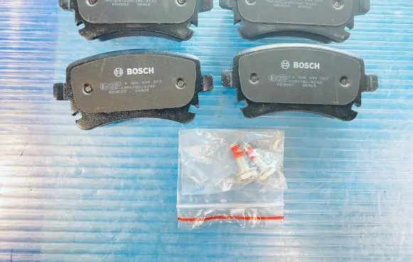 Audi A4 S4 B6 8E 8H Brake pads (front) BP1235 0986494303 90R02A1180