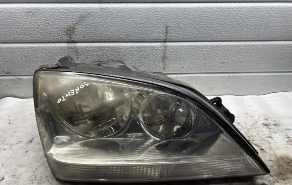 KIA Sorento Headlight/headlamp