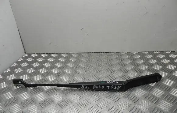Skoda Fabia Mk2 (5J) Rear wiper blade arm 6R1955409A T6099