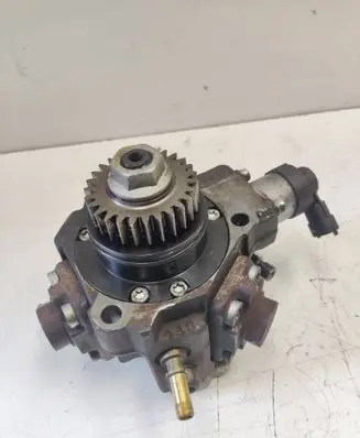 Renault Master III Fuel injection high pressure pump 8200950493 0445010205 2547199