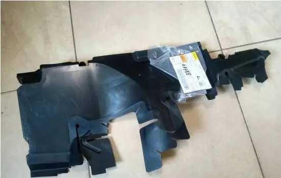 Volkswagen Tiguan Intercooler air guide/duct channel 5NA121283 NE61788
