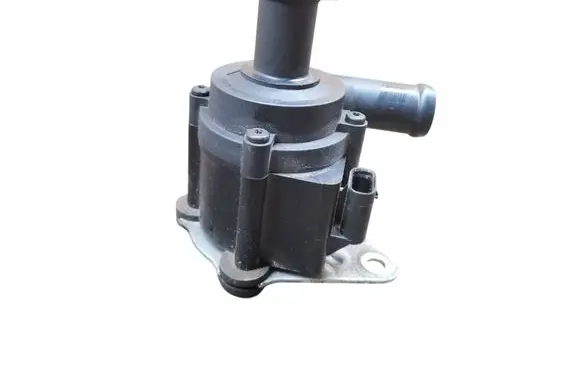 Volvo V60 Electric auxiliary coolant/water pump 704773000 15T064 31338211