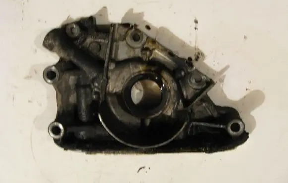 Mazda 626 Oil pump OK01314100