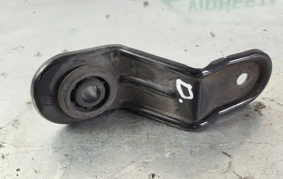 Opel Antara Radiator mount bracket 95192581