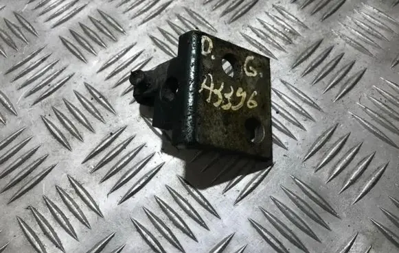 Volkswagen Golf III Rear door lower hinge