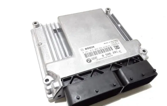 BMW 1 E81 E87 Engine control unit/module 850628101 0281016068 1039S29125