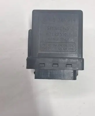 BMW 5 E39 Glow plug pre-heat relay 2246919