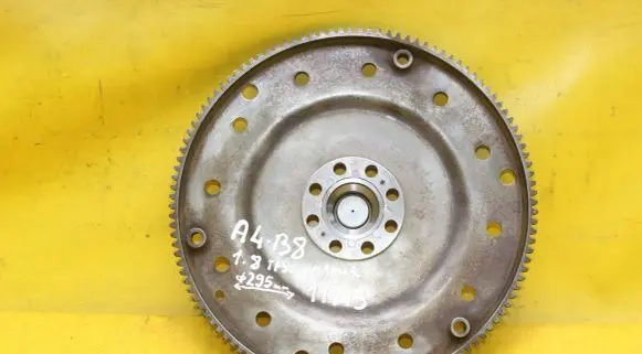 Audi A5 8T 8F Flywheel 06H