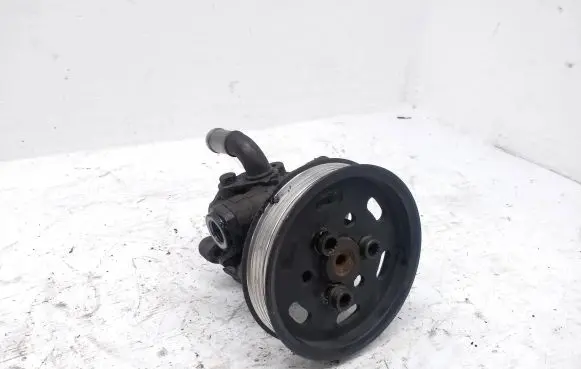 Volkswagen Caddy Power steering pump 038145255B