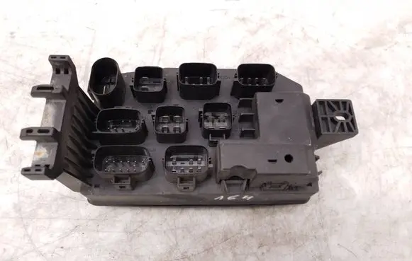 Jaguar X-Type Fuse module 4X4314A073CD 518842208 01042100