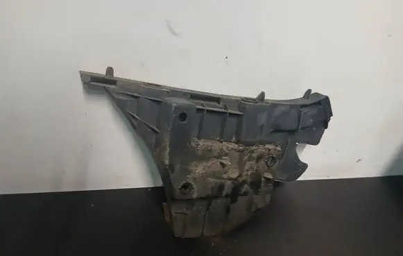 Volvo S80 Front bumper mounting bracket 31265344