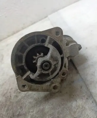 Volkswagen Polo III 6N 6N2 6NF Starter motor 63223039 3806 085911023E