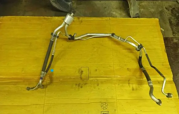 Peugeot 308 Air conditioning (A/C) pipe/hose 9658201480