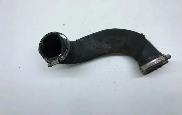 Intercooler hose/pipe