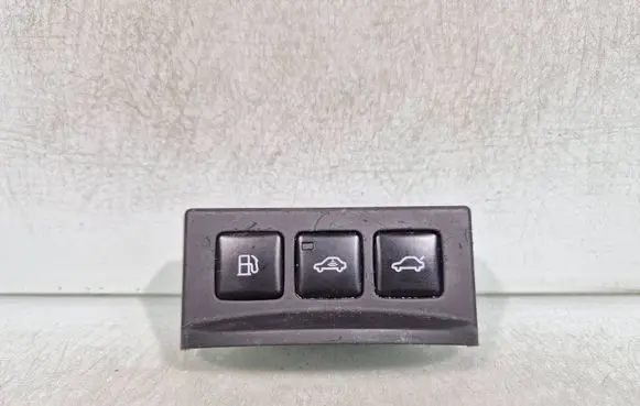Audi TT Mk1 A set of switches 8N0962101